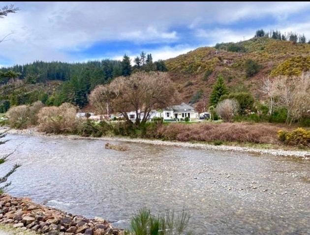 The Old Vicarage Hotell Reefton Eksteriør bilde